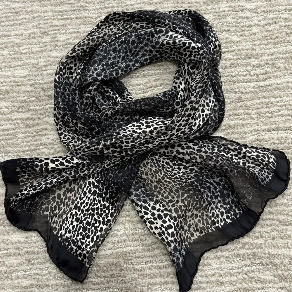 Source Unknown color black